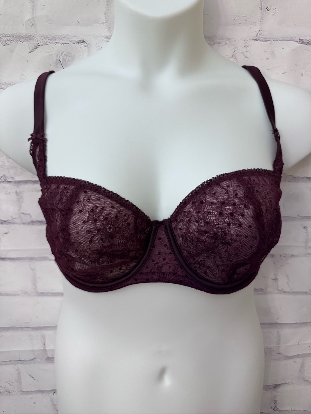 Victoria’s Secret Dream Angels Unlined Balconette Bra 38DD Purple Lace Sexy